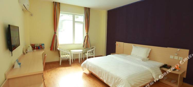 7天酒店(眉山三苏祠雕像广场店)图片