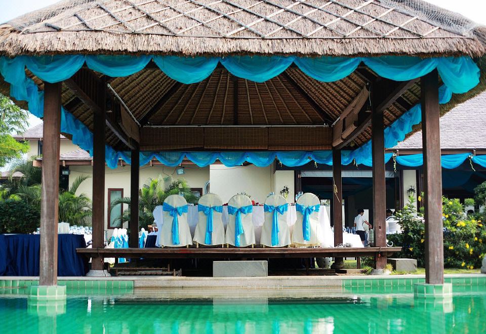 Yalong Bay Villas & SpaHotel Overview