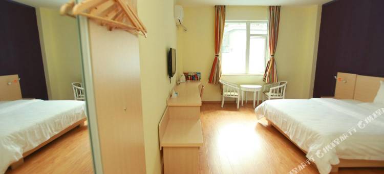 7天酒店(眉山三苏祠雕像广场店)图片