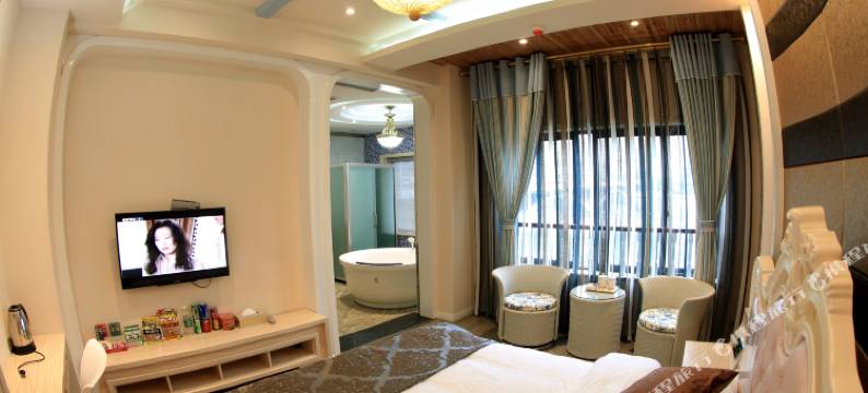 达州美沸尔河景主题酒店图片