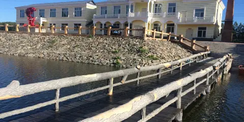 塔河東湖別苑酒店