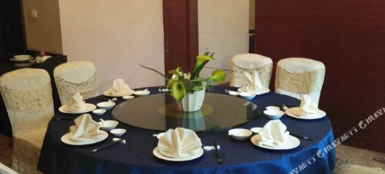 宁明金牛潭度假村图片