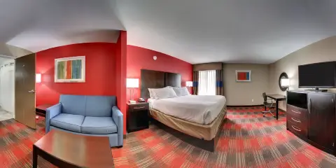 傑克遜市中心體育館智選假日套房酒店