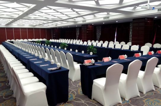 肥城新合作国际酒店