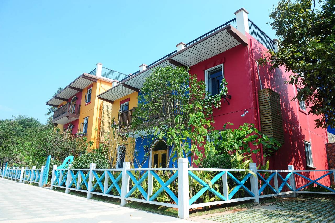 新余彩色村度假酒店