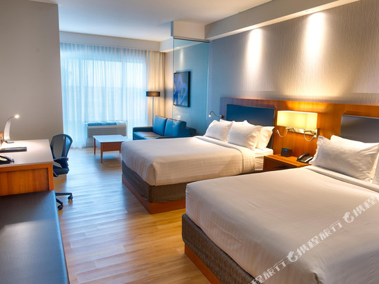 沃德勒伊多里翁智选假日套房酒店