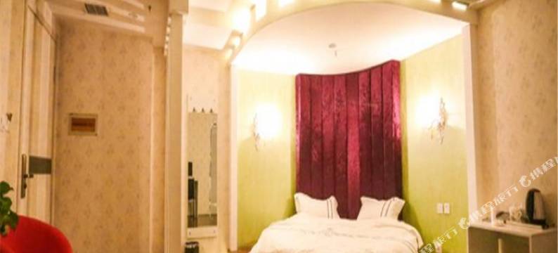 致青春主题宾馆(北亚泰大街分店)图片