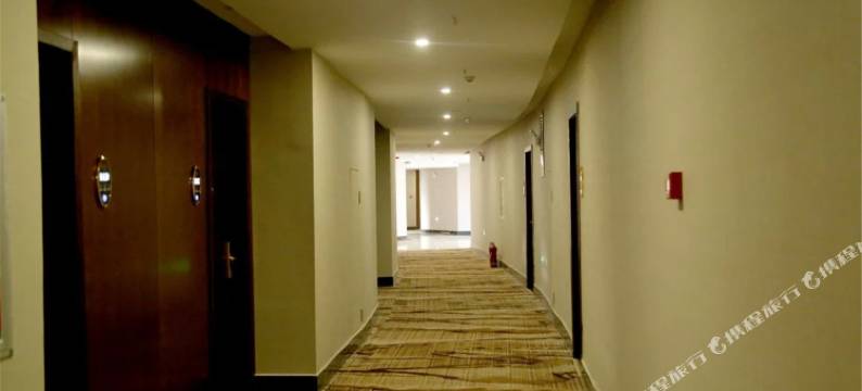 阿瓦提翔泰酒店图片