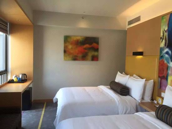 Aloft Hotels Dynamic Town Hotel Reviews And Room Rates