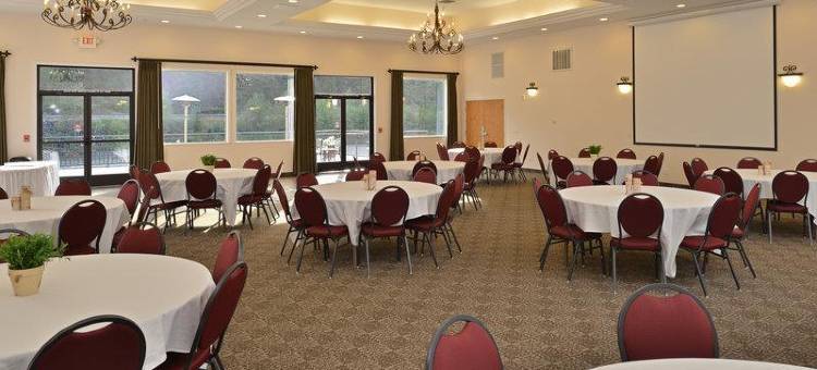 河岸贝斯特韦斯特优质酒店(Best Western Lodge at Rivers Edge)图片