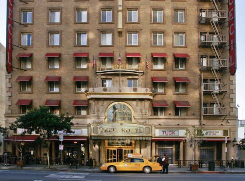 塞西尔酒店(cecil hotel) 3.0分(11条点评) 5672起距离665米立即预订