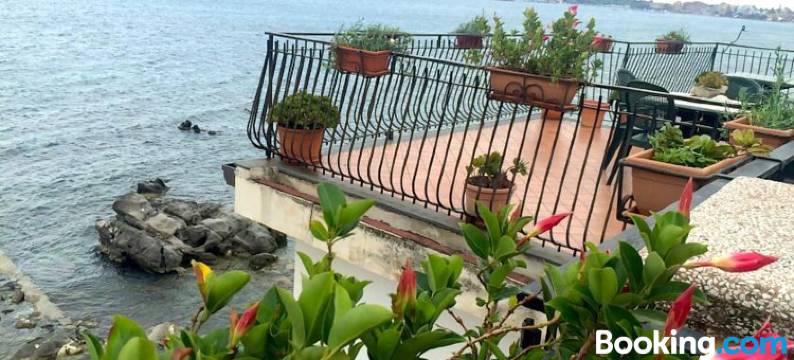 Miriam Sea Front Apartment Jacuzzi图片