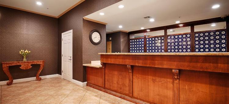 迪克森贝斯特韦斯特优质酒店(Best Western Plus Dixon Davis)图片