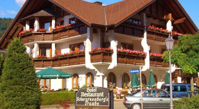 Hotel Schwarzenbergs Traube Over view