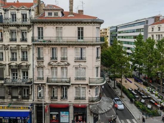 【携程攻略】里昂老佛爷百货公司(里昂店)购物