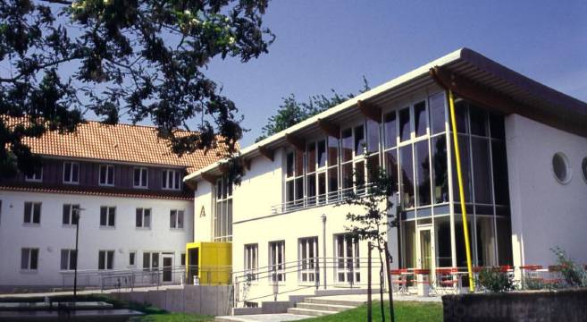 吉格恩德尔贝尔格吕贝克沃尔德姆布尔格特尔酒店(Jugendherberge Lübeck Vor Dem Burgtor)