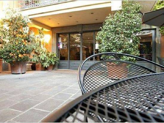 聖皮歐別墅酒店