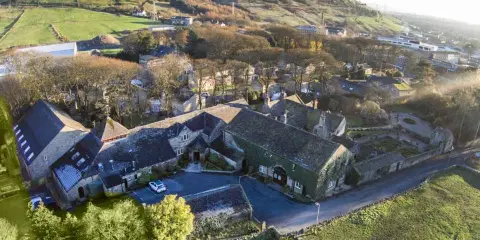 霍爾茲沃思宅邸酒店