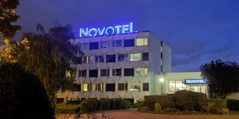 克雷泰伊湖濱諾富特酒店