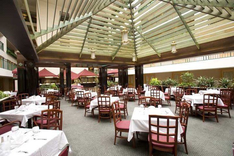 Doubletree Suites By Hilton Hotel Conference Center - 