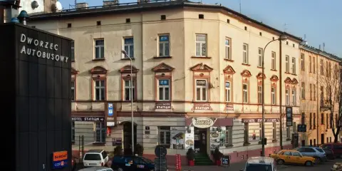 車站公寓式酒店