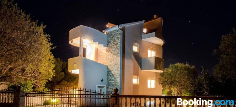 Aquarius Apartments - Beachside with Heated Pool图片