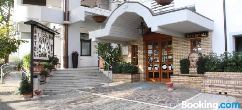 里斯特蓝碧蓝西亚酒店(Hotel Ristorante la Bilancia)图片