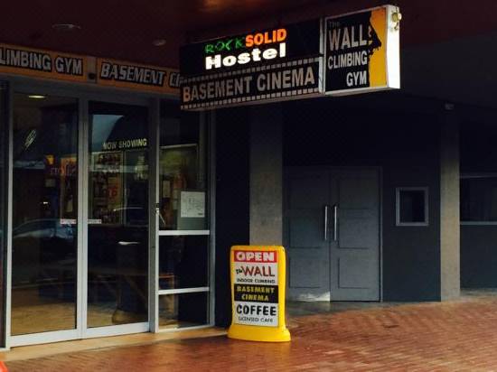 Rock Solid Backpackers Rotorua Hotel Reviews And Room Rates