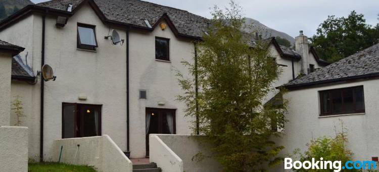 麦克唐纳酒店及小屋(MacDonald Hotel & Cabins)图片