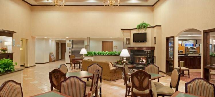 智选假日套房酒店米尔福德(Holiday Inn Express & Suites Milford)图片
