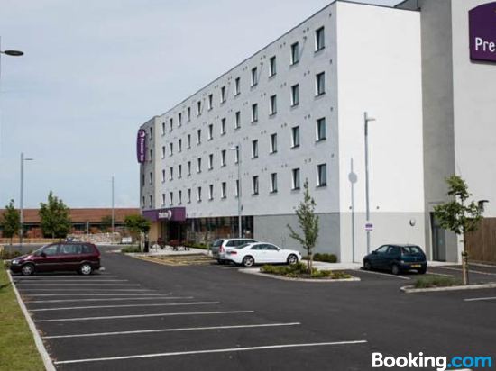 Premier Inn Aberdeen Airport Dyce Hotel Reviews Room Rates And Premier Inn Aberdeen Airport Dyce