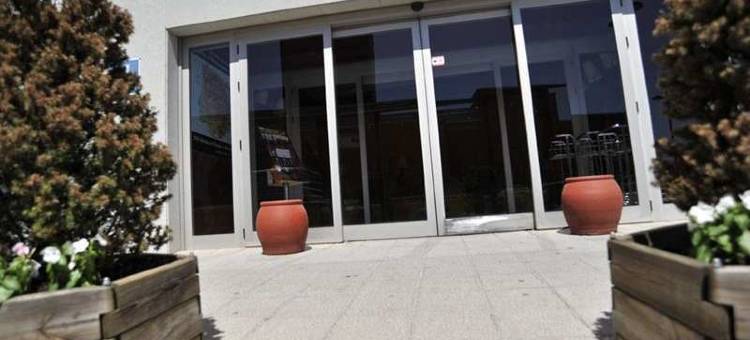 马德里阿尔卡拉德埃纳雷斯康铂酒店(Travelodge Madrid Alcala de Henares)图片