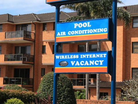 贝拉汽车别墅酒店