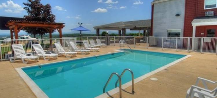 斯丹顿东凯隆波因特酒店(Clarion Pointe Staunton East)图片