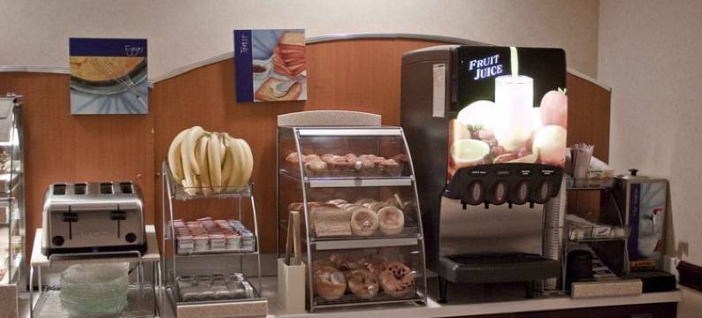 曼图尔洲际智选假日酒店宴会中心(Holiday Inn Express Mentor Banquet Center by IHG)图片