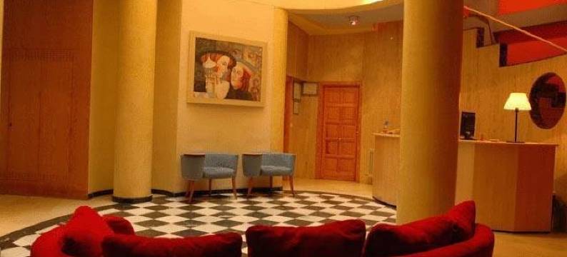 阿莱杭德拉之家公寓酒店(Los Girasoles II Hotel)图片