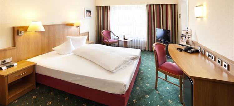 普福尔茨海姆尼菲尔恩女王贝斯特韦斯特酒店(Best Western Queens Hotel Pforzheim-Niefern)图片