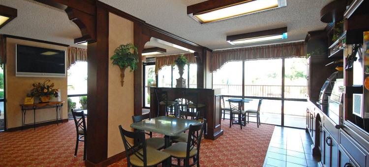 凯艺套房酒店(Quality Inn & Suites West Helena)图片