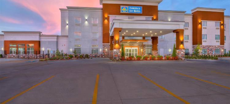 贝斯特韦斯特优质考维塔斯第一高级酒店(Best Western Plus Cowetas 1st Hotel)图片