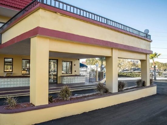 【携程攻略】克利尔沃特西田乡村购物中心购物