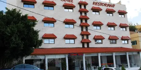 佩特拉塞拉酒店