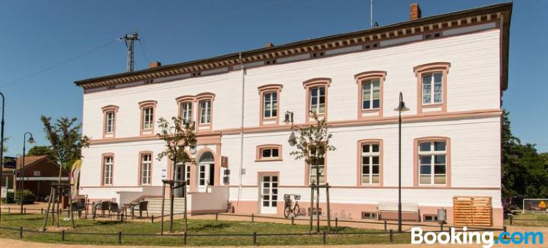 巴汉霍夫斯库阿提尔巴特维尔斯纳克公寓(Bahnhofsquartier Bad Wilsnack)图片