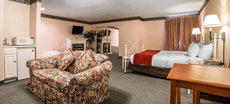 法伦内瓦尔空军基地附近舒适套房酒店(Comfort Inn & Suites Near Fallon Naval Air Station)图片