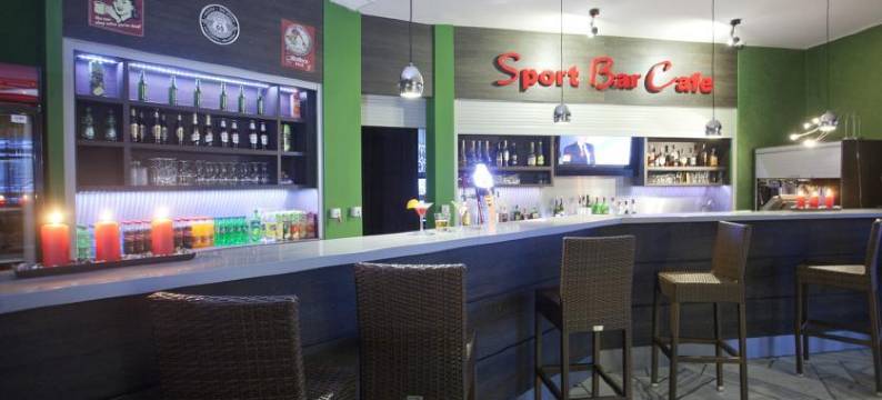 因特菲雷水上乐园运动酒店 - 马拉奇特(Interferie Aquapark Sport Hotel Malachit)图片
