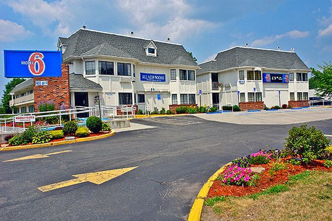 Promo [60% Off] Motel 6 Hartford Enfield United States | Best Hotel