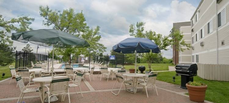 美国长住酒店套房-堪萨斯城-机场-蒂芙尼泉(Extended Stay America Suites - Kansas City - Airport - Tiffany Springs)图片