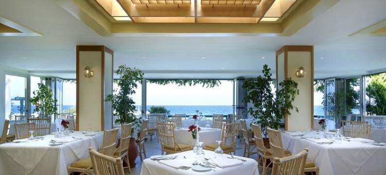 伊利亚娜酒店(Iliana Hotel)图片