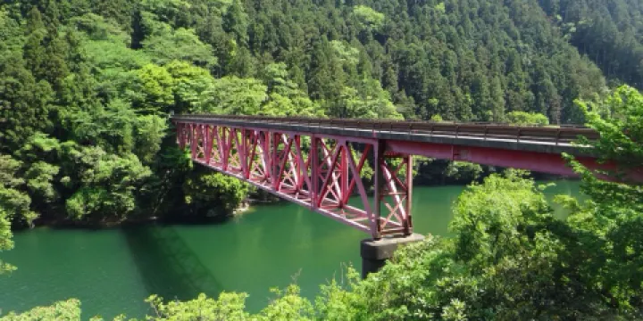 石錘山