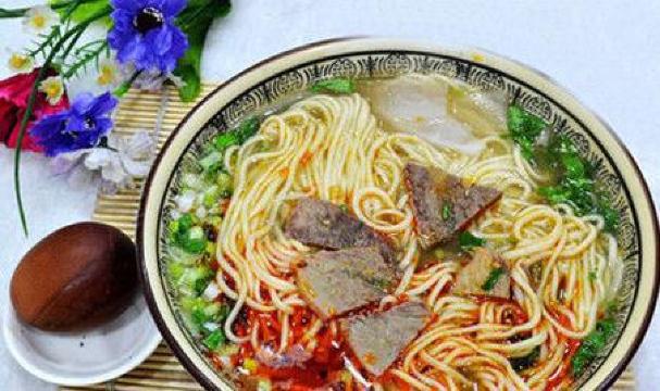 陇兴楼·纯手工牛肉拉面(西安咸阳国际机场店)