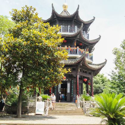 黄山+西递+宏村+徽州古城5日4晚跟团游